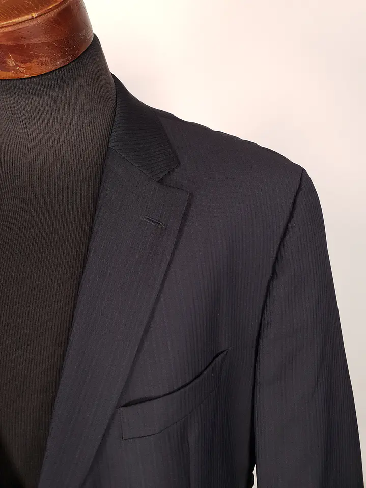 Blazer Hugo Boss Azul Negro Rayas – Tessitura Biella – 100% Lana Virgen – Talla XL 4