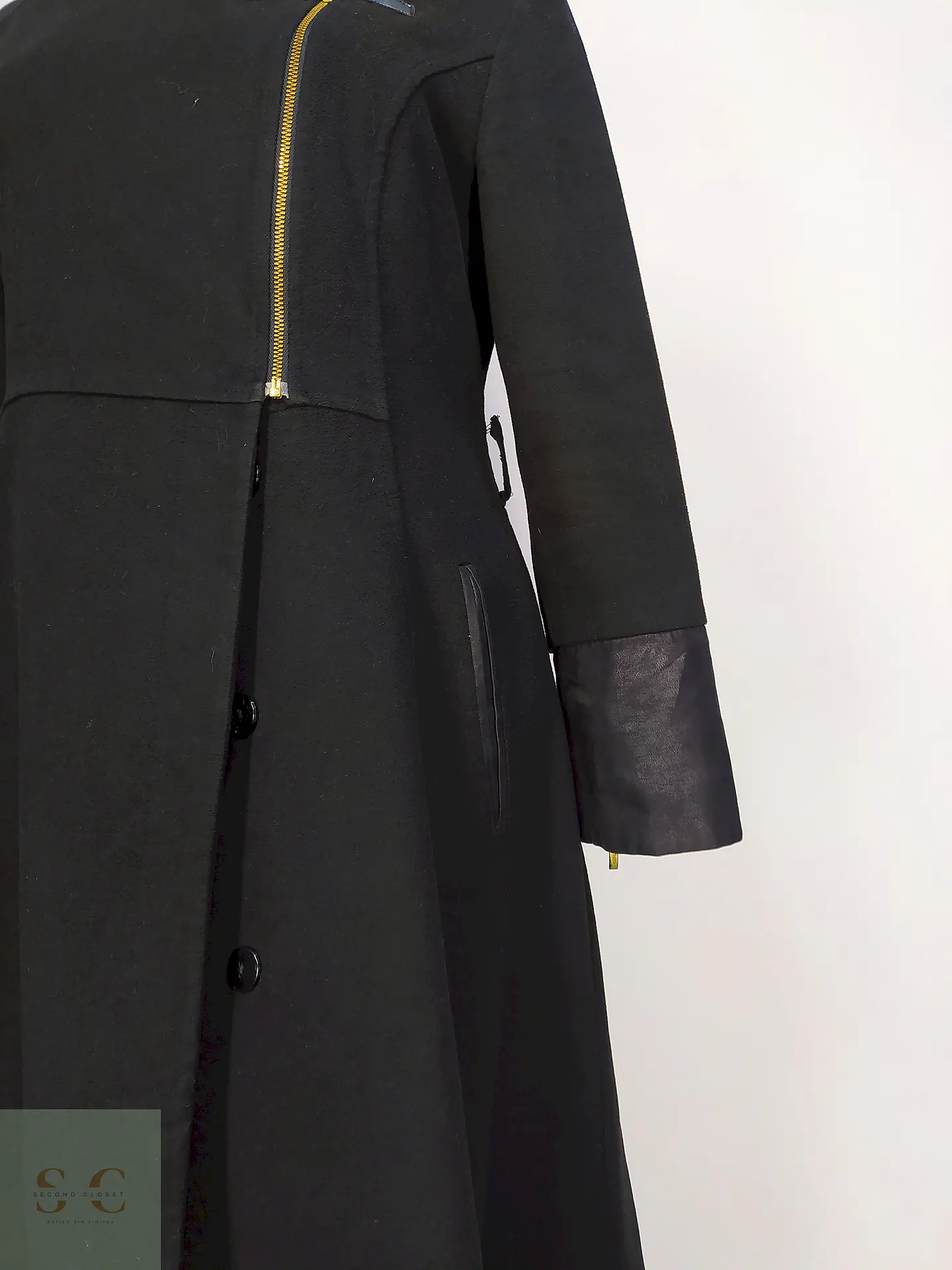 Abrigo Negro Nihan Talla 40 M 7