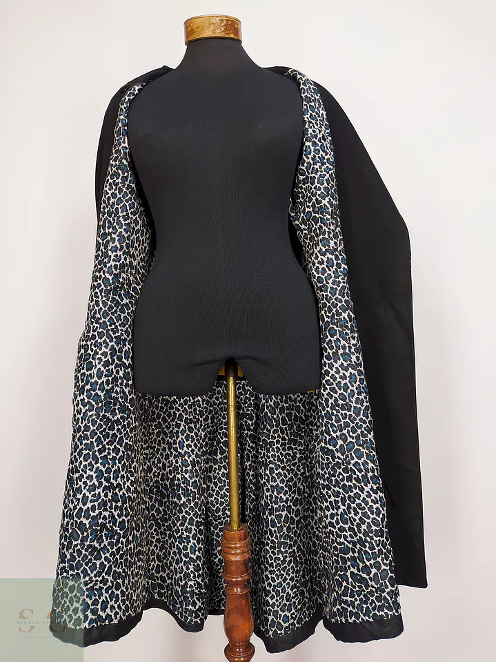Abrigo Negro Nihan Talla 40 M 12
