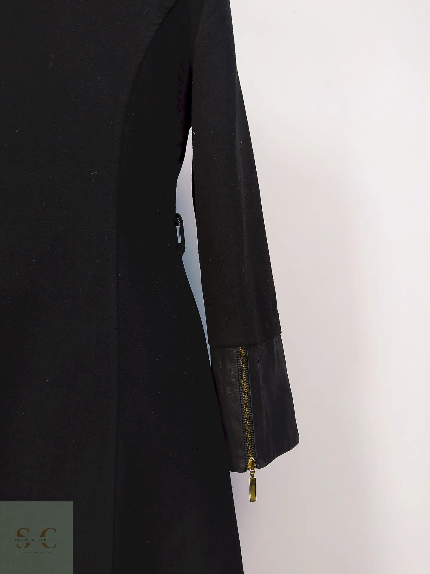 Abrigo Negro Nihan Talla 40 M 14