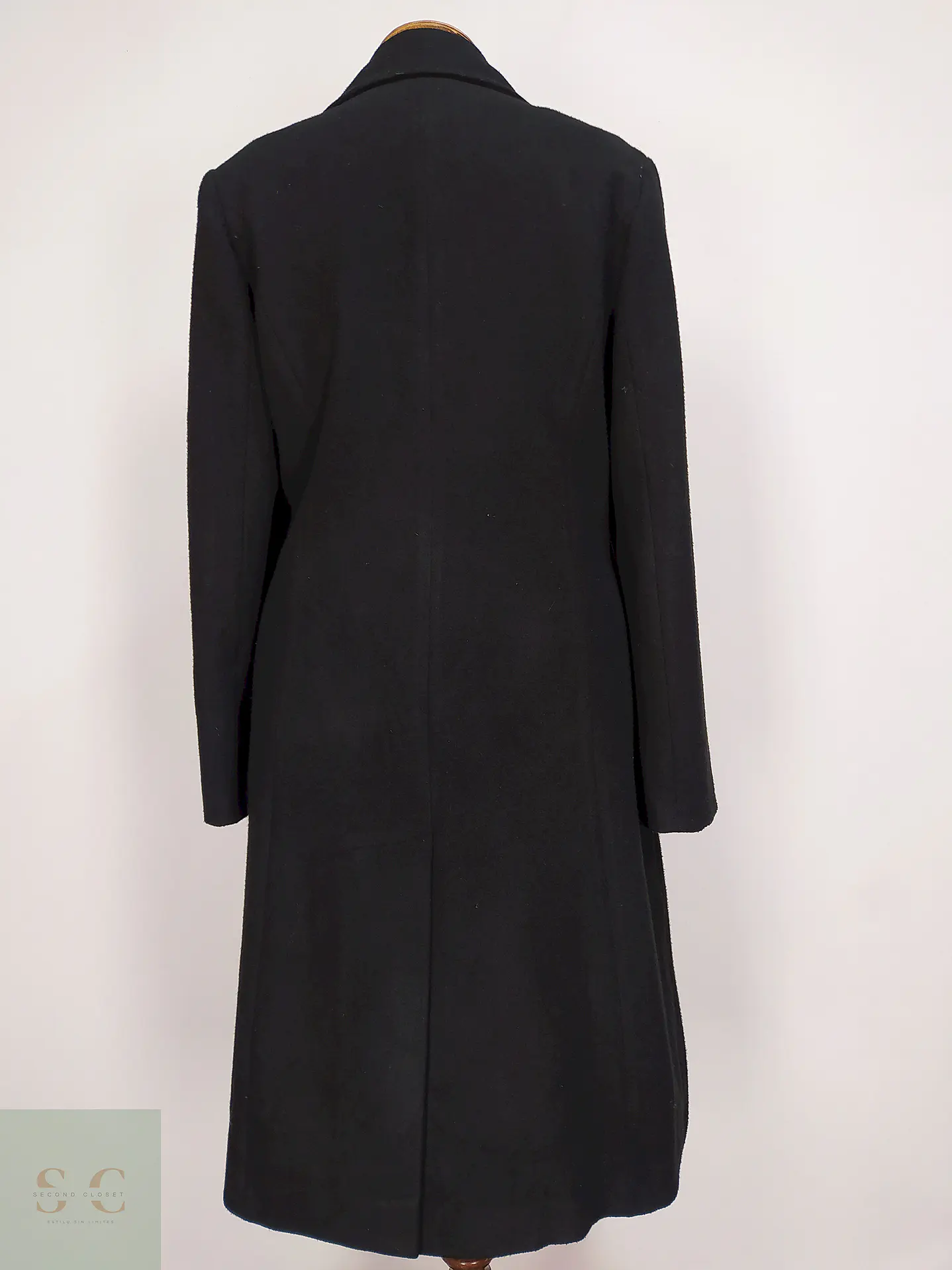 Abrigo Kiptek Negro 70% Lana Talla 44 XL 9