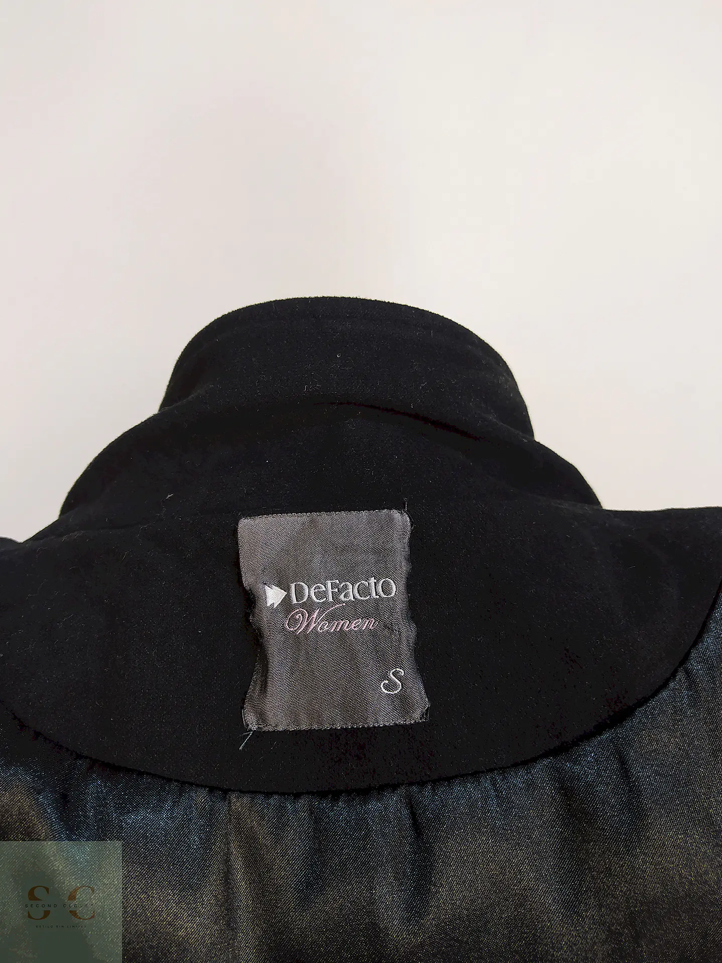 Abrigo Negro Defacto Poliéster Viscosa Talla 38 S/M 10