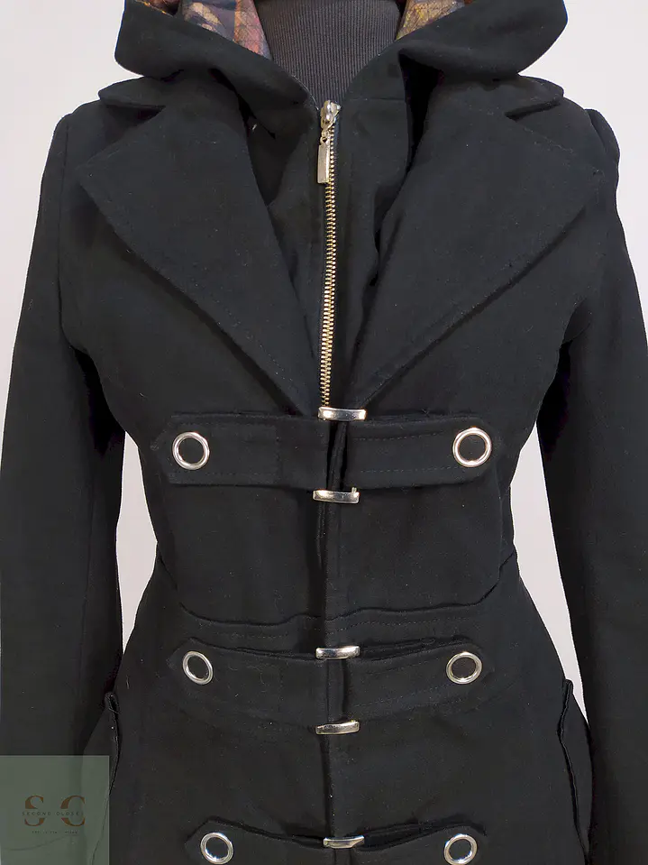 Abrigo Oyku Negro con Gorro Desmontable Talla 40 M 4