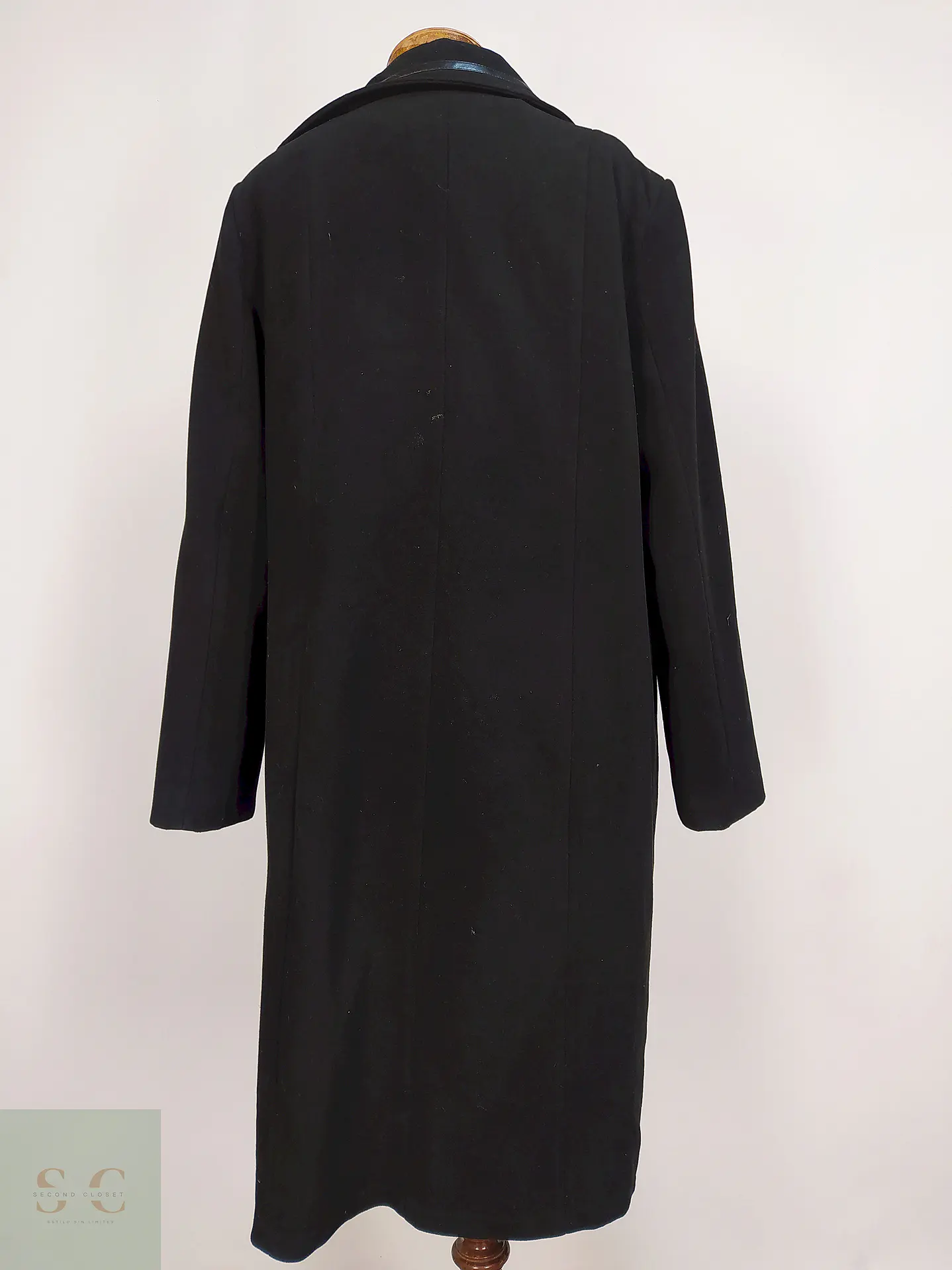 Abrigo Er Kar Negro Talla 44 XL 9