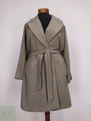 Abrigo Hennin Verde con Cinto Poliéster Talla 38 S/M