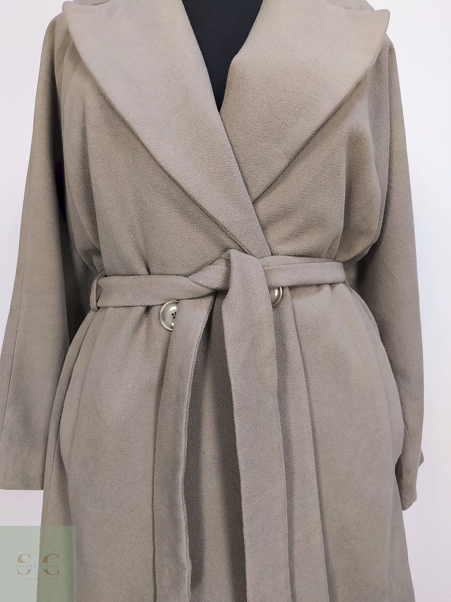 Abrigo Hennin Verde con Cinto Poliéster Talla 38 S/M 3