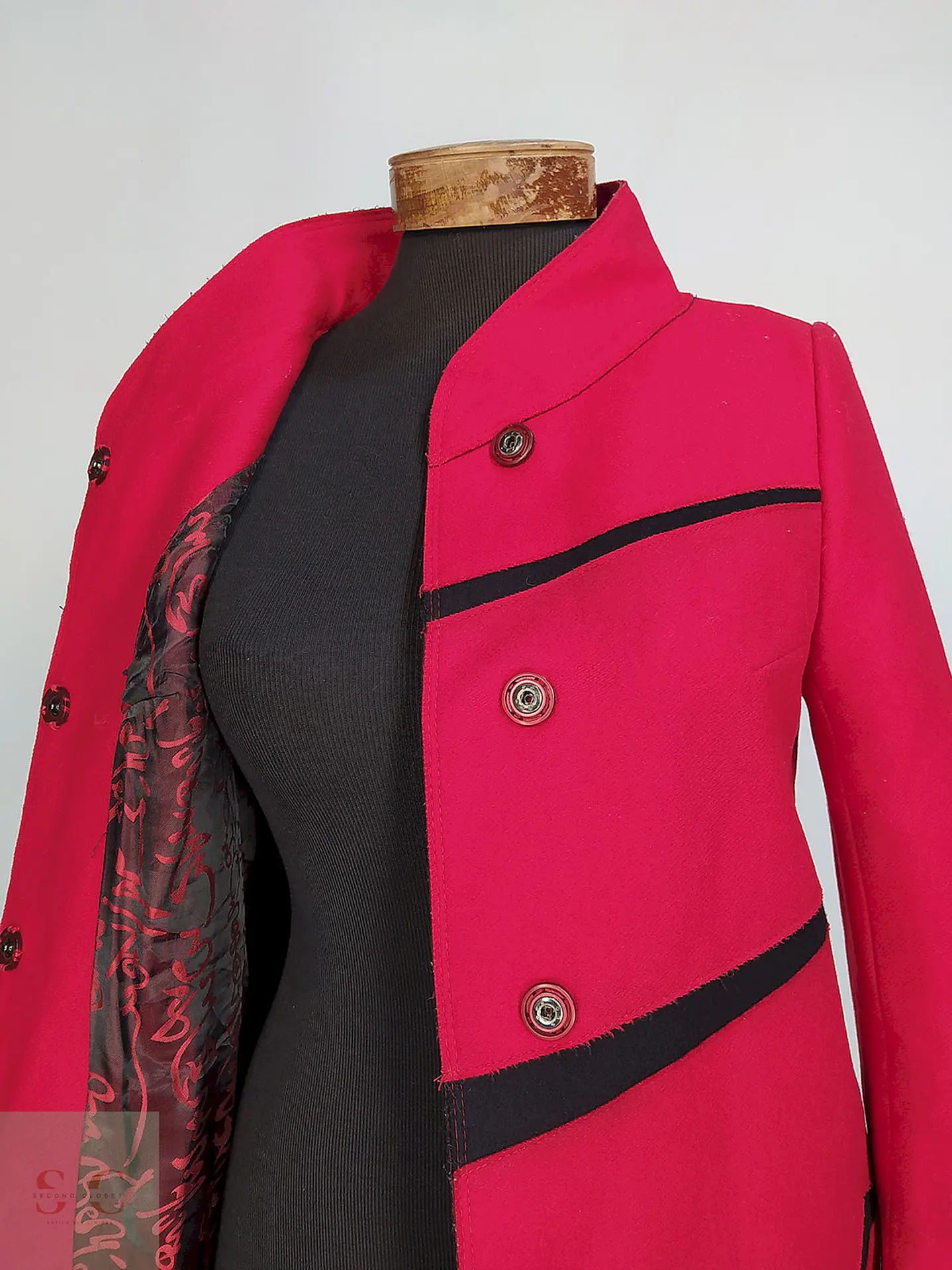 Abrigo Dekka Rojo Negro 80% Lana Talla 38 S/M 8