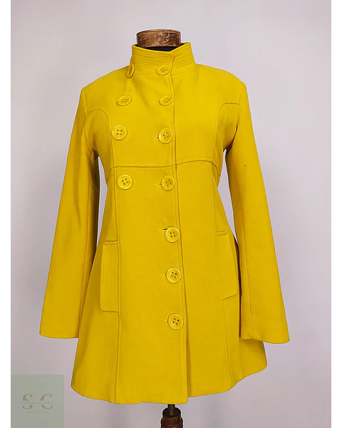 Abrigo Muzo Clup Amarillo Talla SM