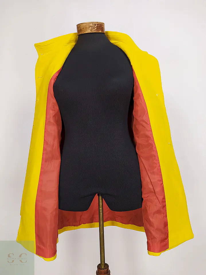 Abrigo Muzo Clup Amarillo Talla 40 M 7