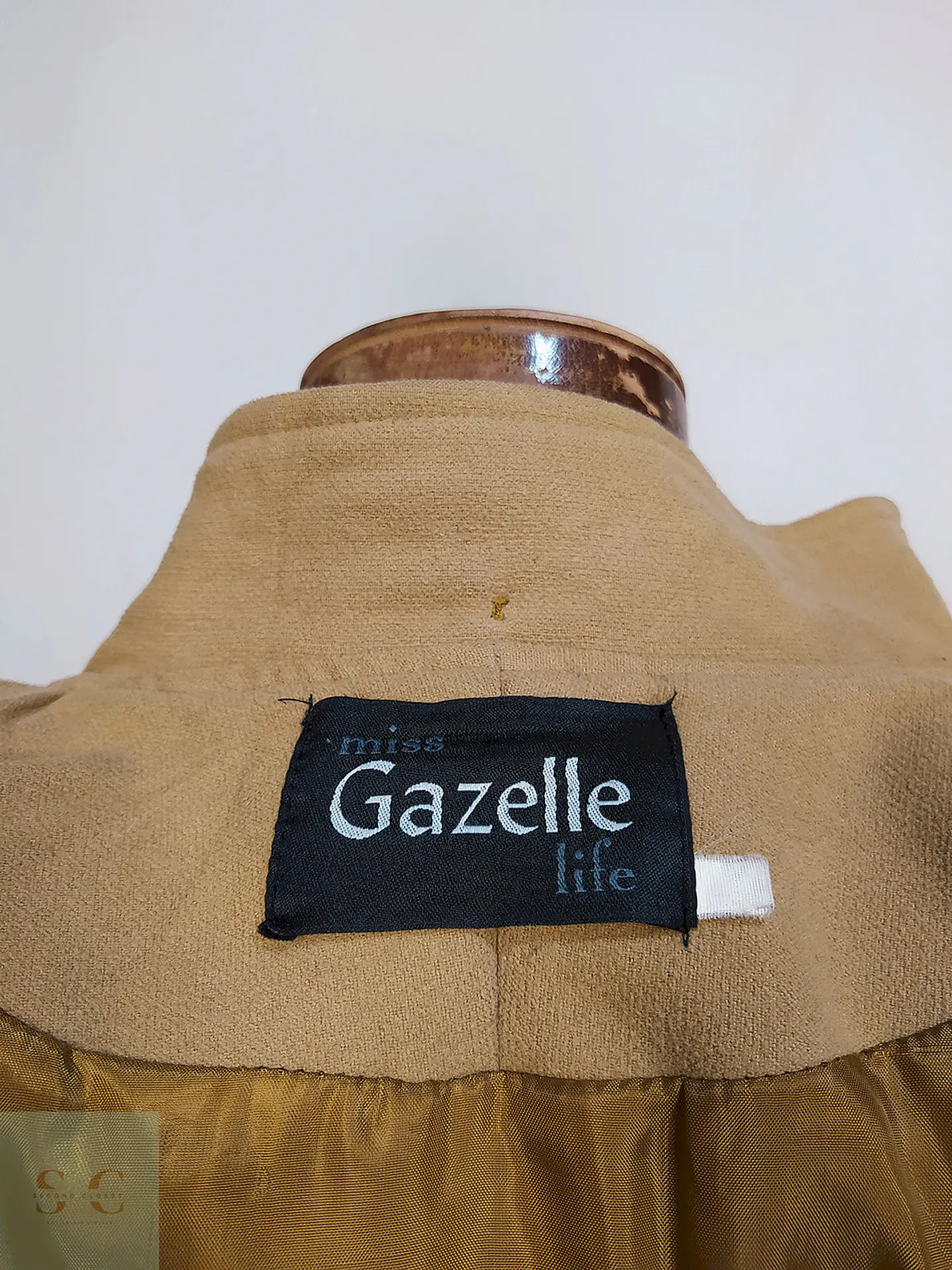 Abrigo Cruzado Gazelle Camel Talla M 9