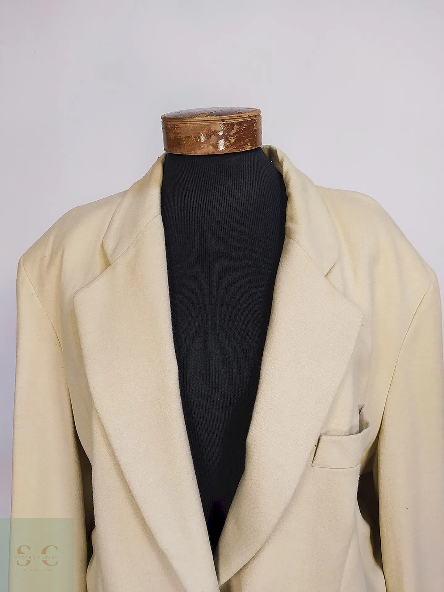 Blazer Miss Britt Beige Lana cordero y Angora Talla 2XL  2