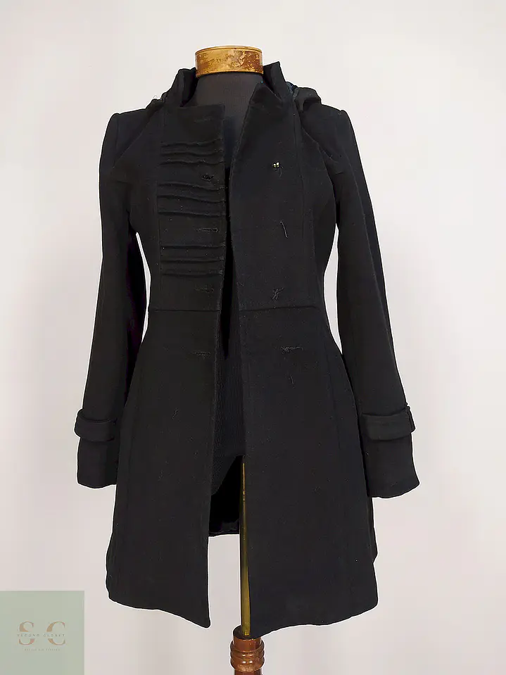 Chaquetón Malvin Negro con Gorro Talla XS 1