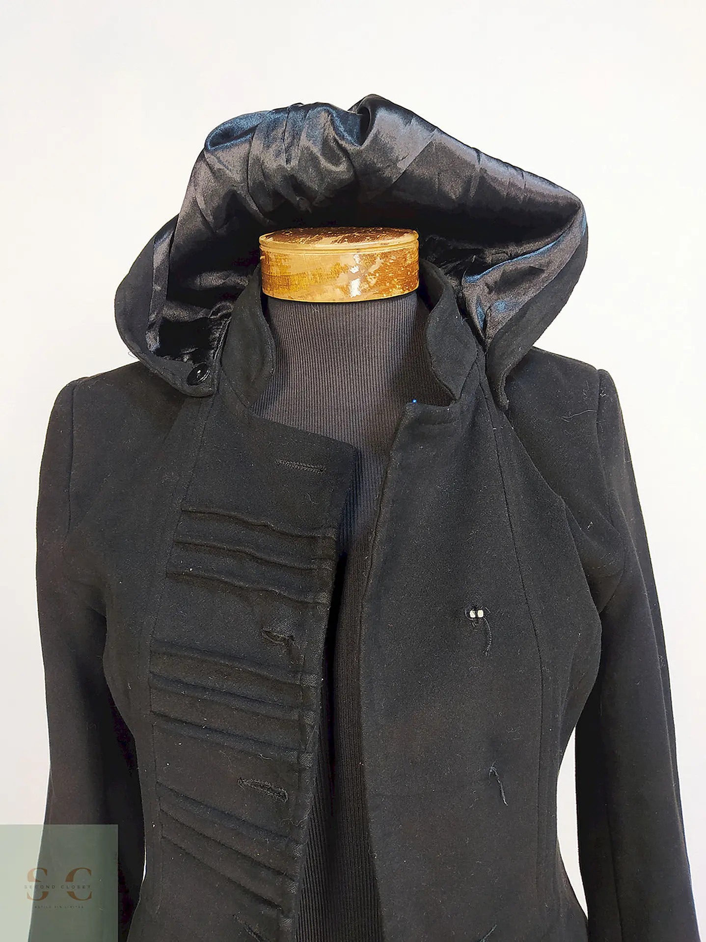 Chaquetón Malvin Negro con Gorro Talla XS 3