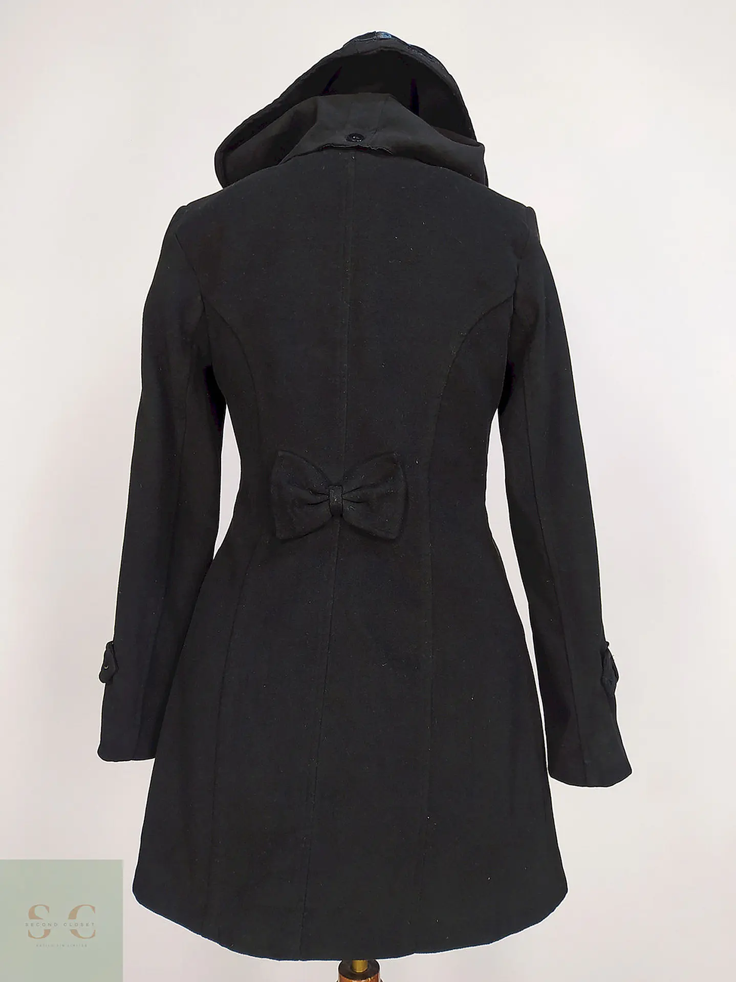 Chaquetón Malvin Negro con Gorro Talla XS 5