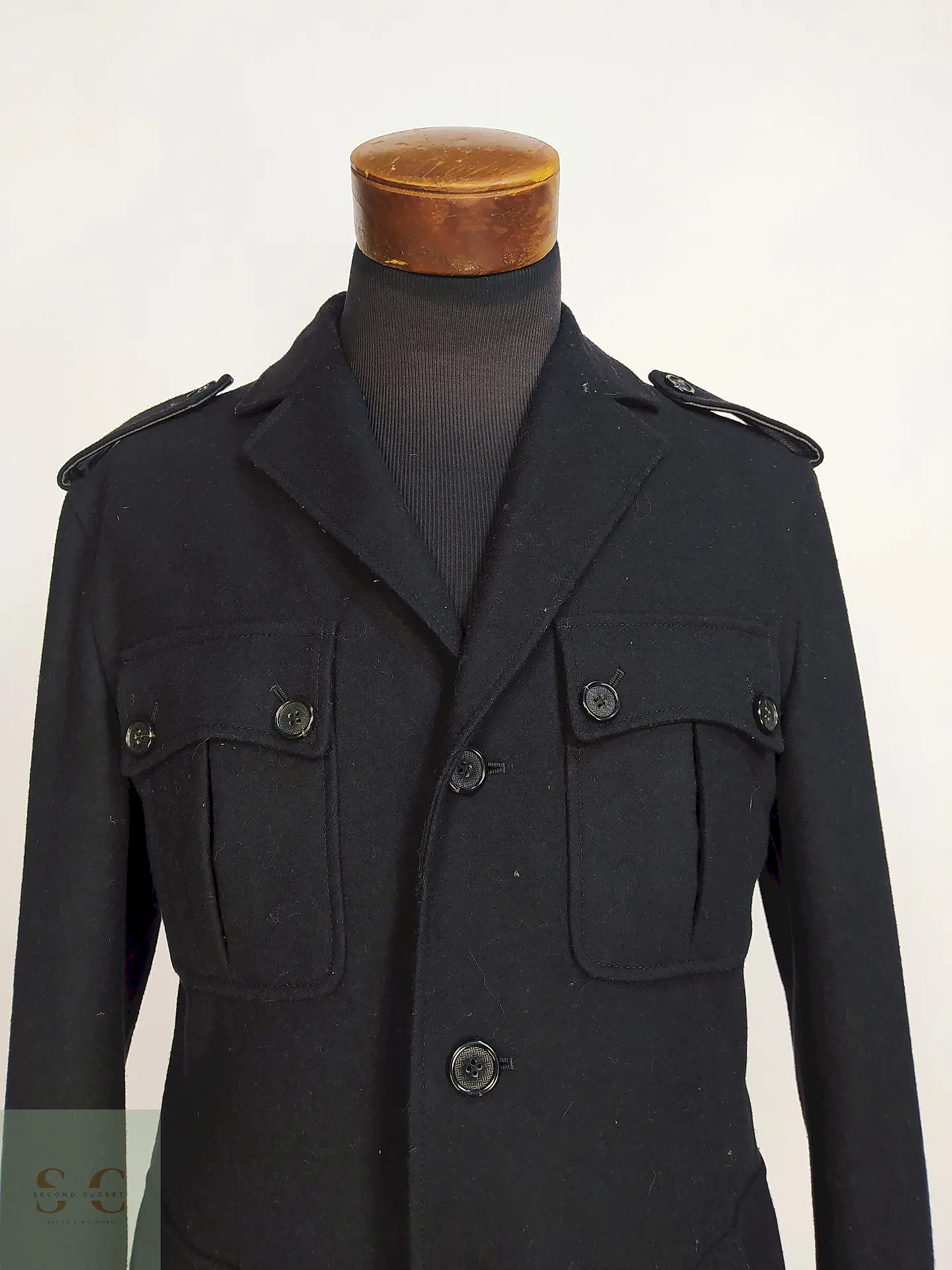 Chaqueta Negra Cole Haan 100% Lana Detalles Cuero Talla M 4