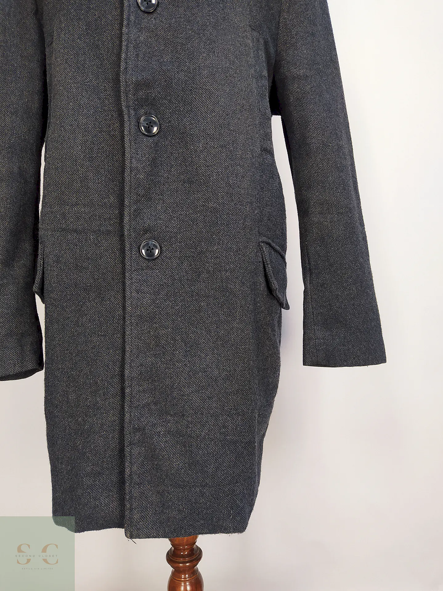 Abrigo Plomo Tailor and Son Lana Talla 2XL 3