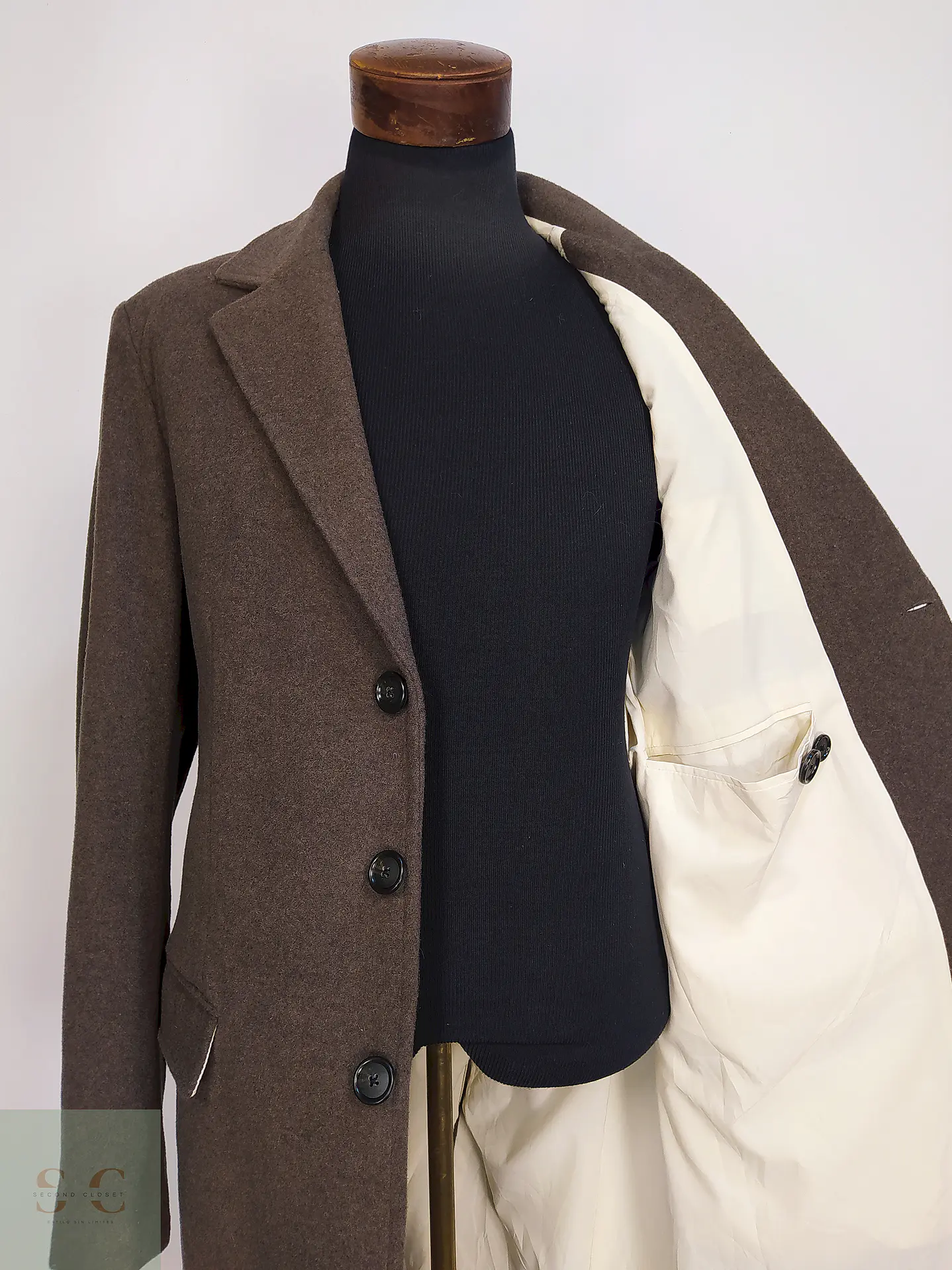 Abrigo Clásico Vintage Café Lana – Talla L 12