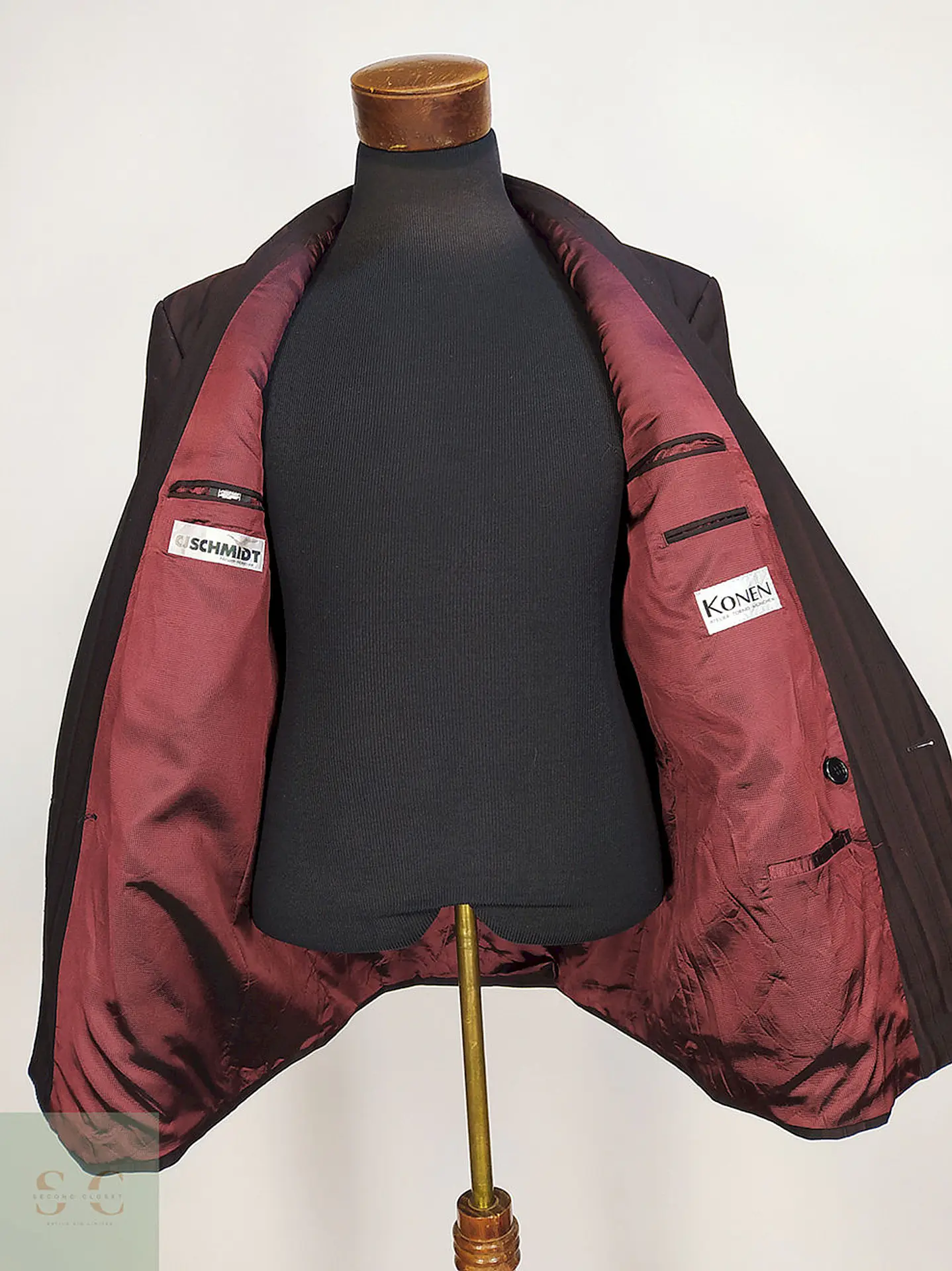 Blazer Konen Cruzado Burdeos Rayas Lana Poliéster Talla L 12