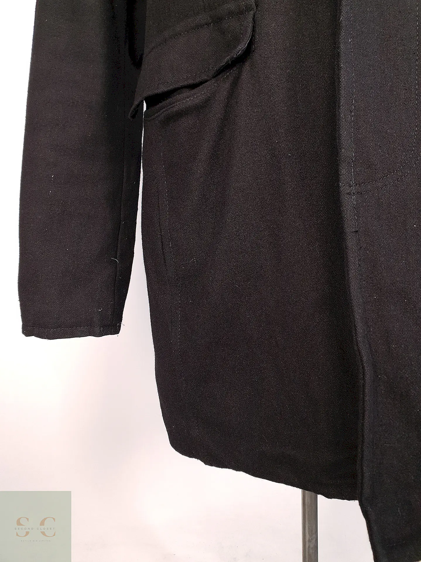 Abrigo Negro Kenneth Cole 55% Lana Talla L 2