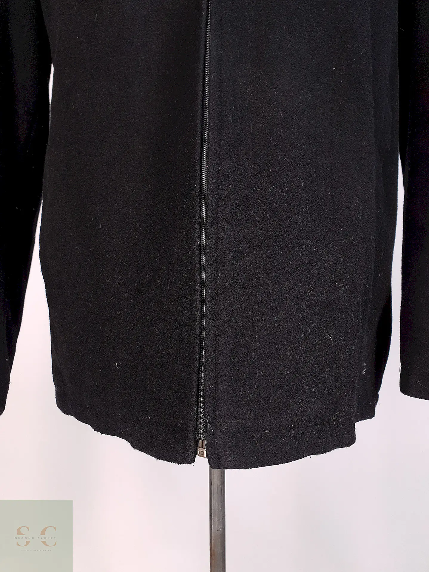 Chaqueta Negra Perry Ellis 60% Lana Talla M 3