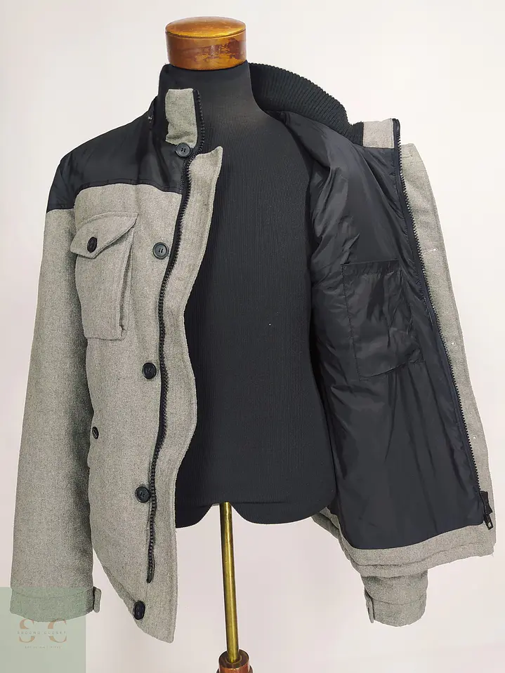Chaqueta Acolchada Combinada Gris y Negra UMM DJ Set Talla L 5
