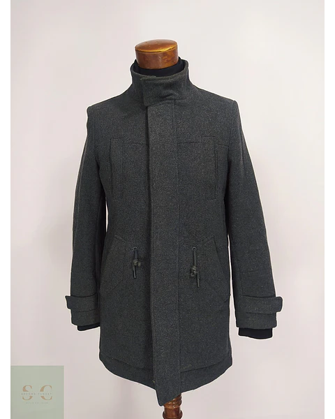 Abrigo Corto en Mezcla de Lana Gris Plomo con Cuello Alto Talla S