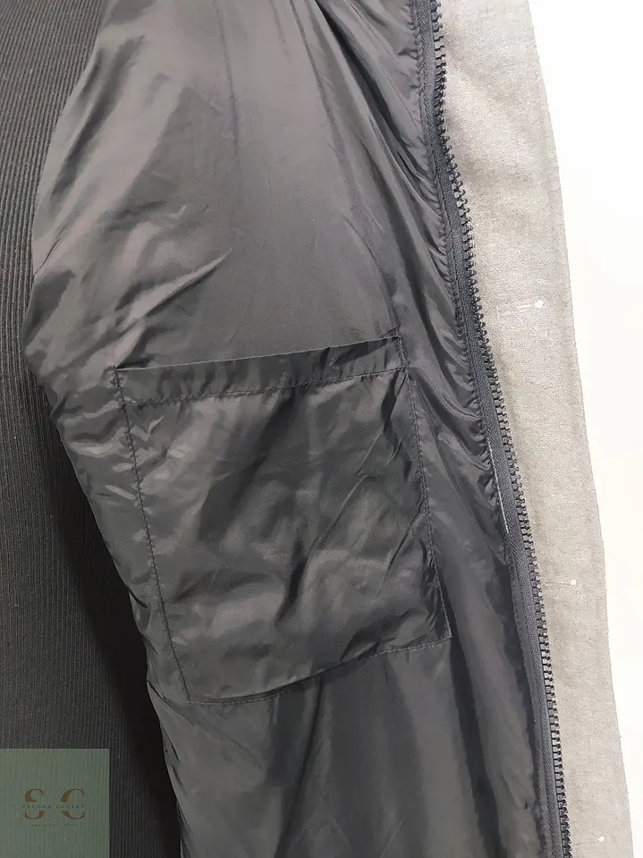 Chaqueta Acolchada Combinada Gris y Negra UMM DJ Set Talla L 6