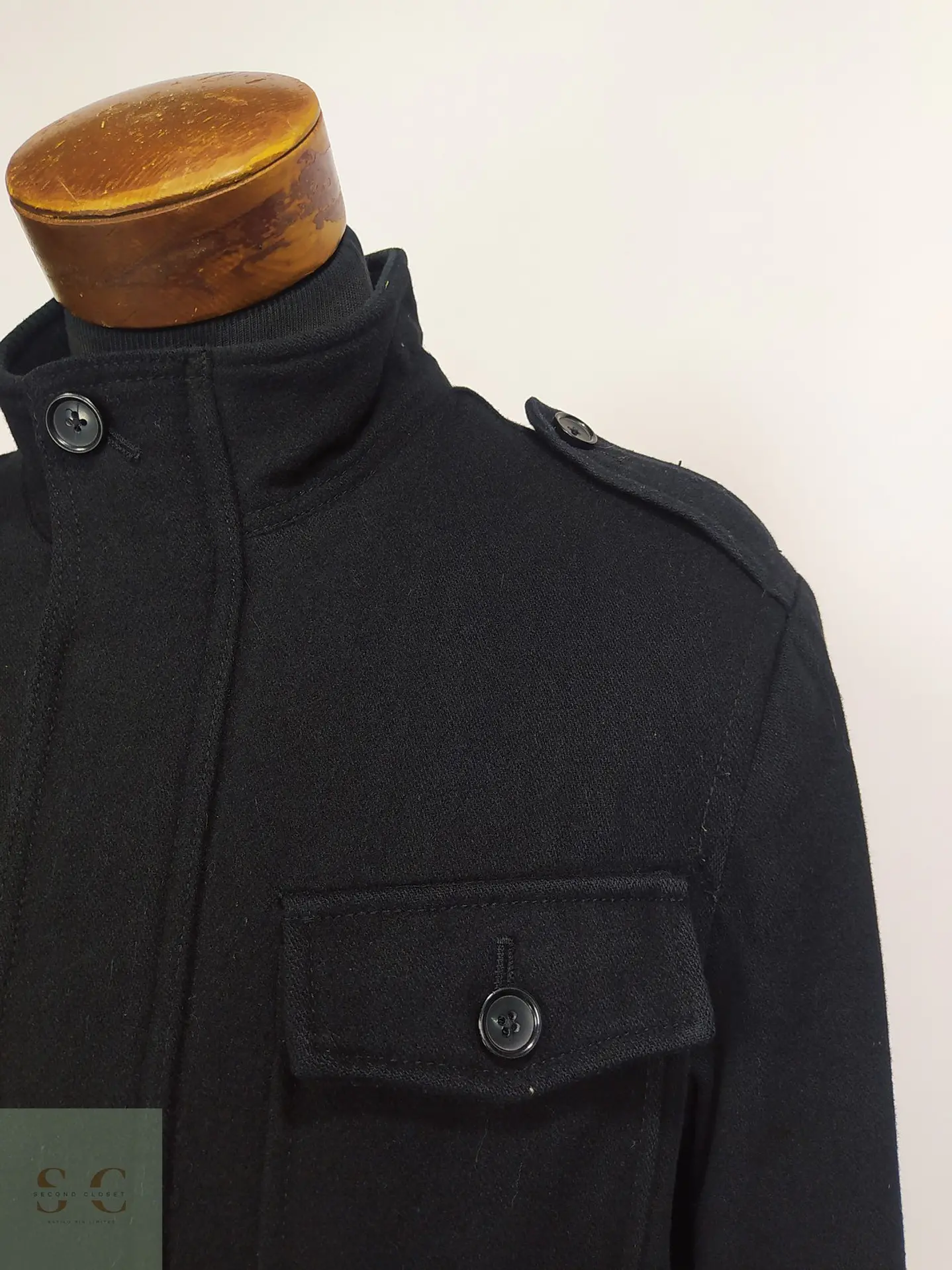 Chaqueta Utilitaria de Mezcla de Lana Negra con Forro Acolchado Merona Talla M 4