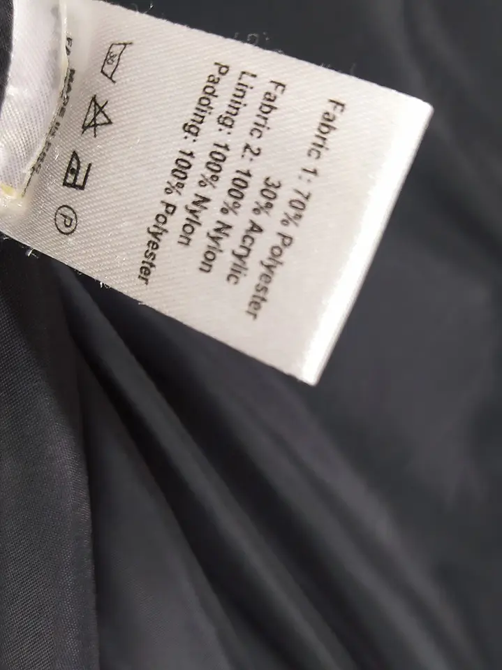 Chaqueta Acolchada Combinada Gris y Negra UMM DJ Set Talla L 8