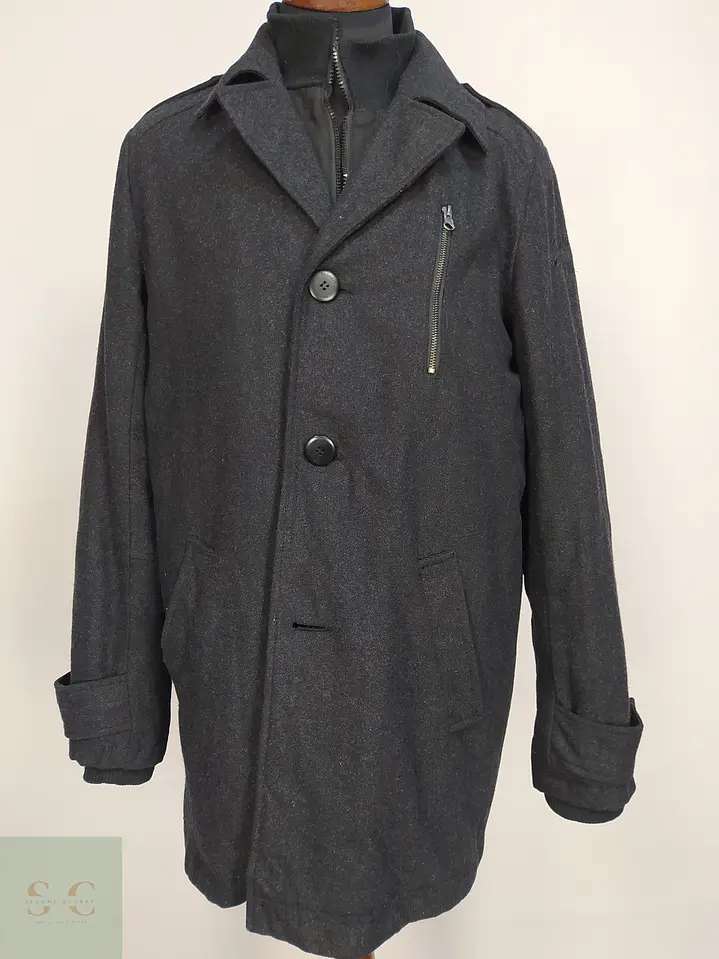 Abrigo de Lana Gris Plomo Basefield con Inserto de Cuello Alto Talla ML 2