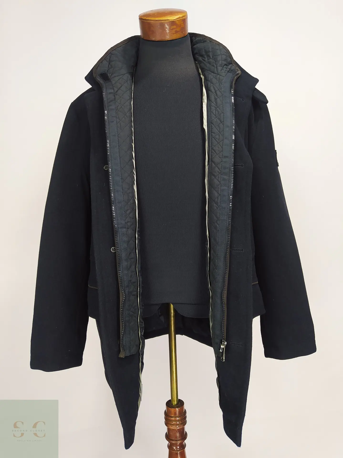 Abrigo Pierre Cardin París Negro con Pechera Acolchada Talla XL 5