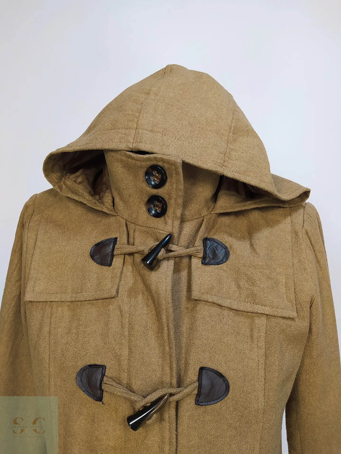 Abrigo Montgomery Camel con Capucha NKD Talla S 2