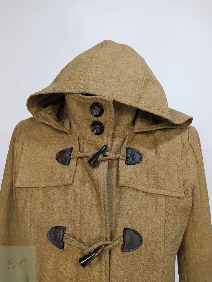 Abrigo Montgomery Camel con Capucha NKD Talla S 2