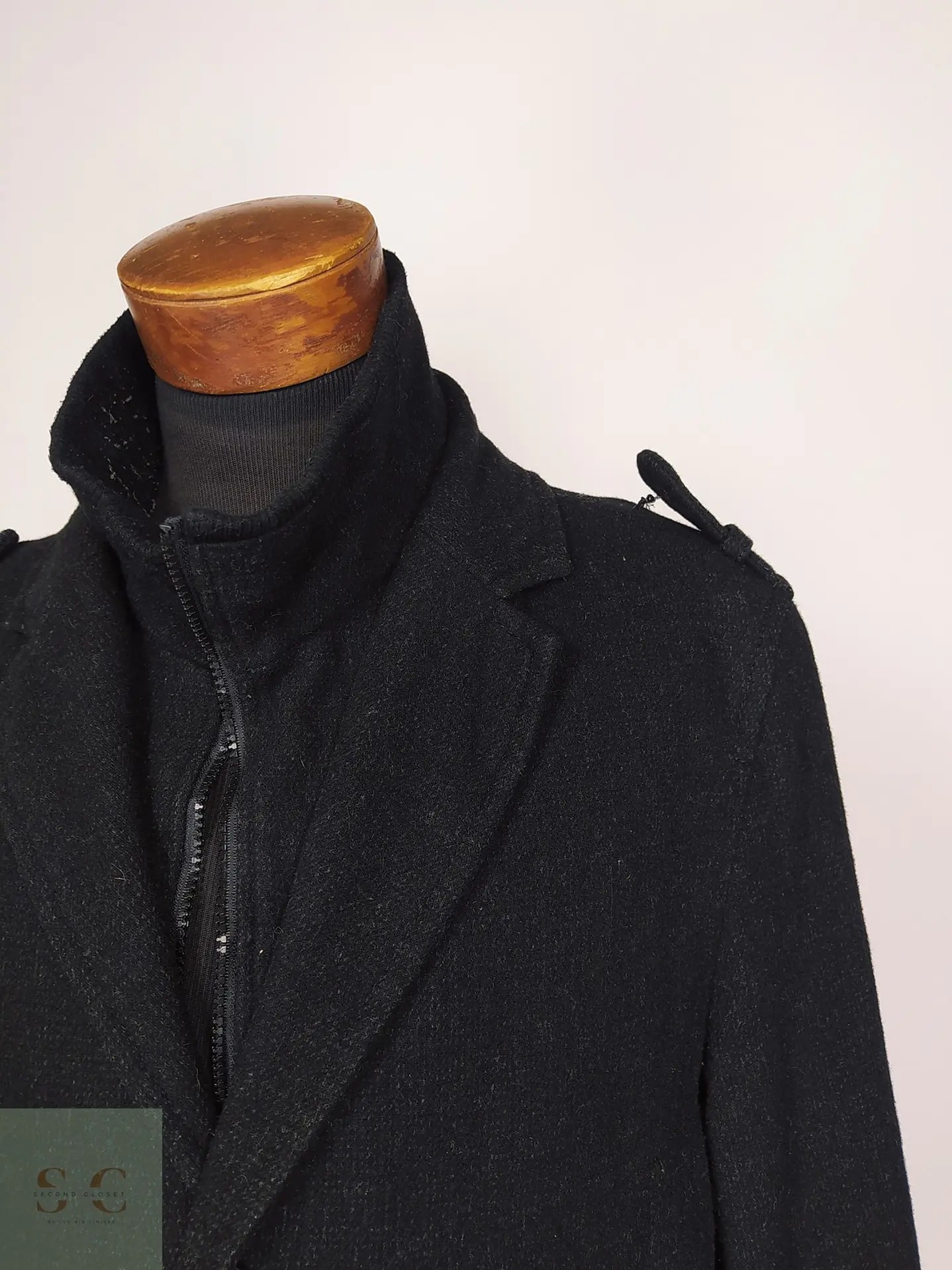 Abrigo de Mezcla de Lana Negro con Pechera Interna Angelo Litrico Talla L 5