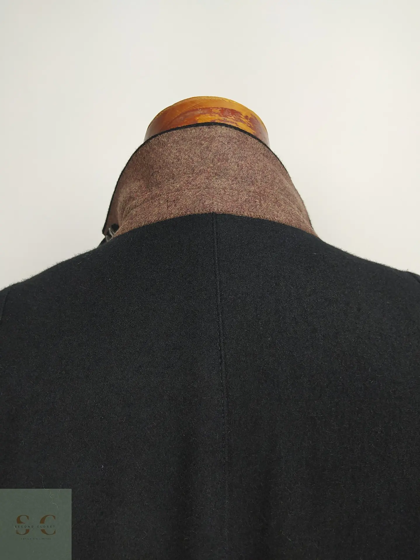 Abrigo Negro con Pechera Desmontable Milestone Talla M 13