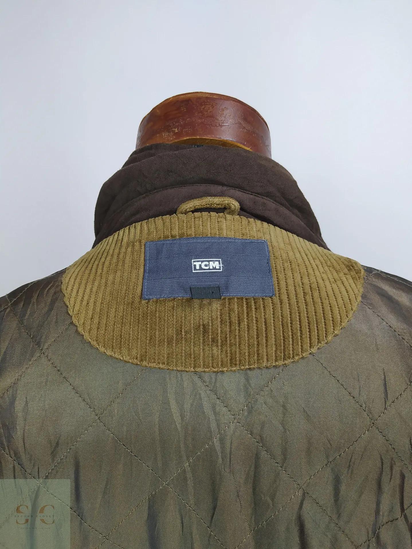 Chaquetón de Pana Cotelé Oliva Tostado con Cuello en Contraste TCM Talla XXXL 15