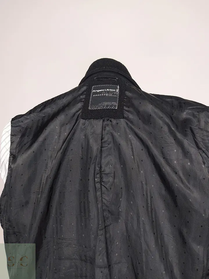 Abrigo de Mezcla de Lana Negro con Pechera Interna Angelo Litrico Talla L 13