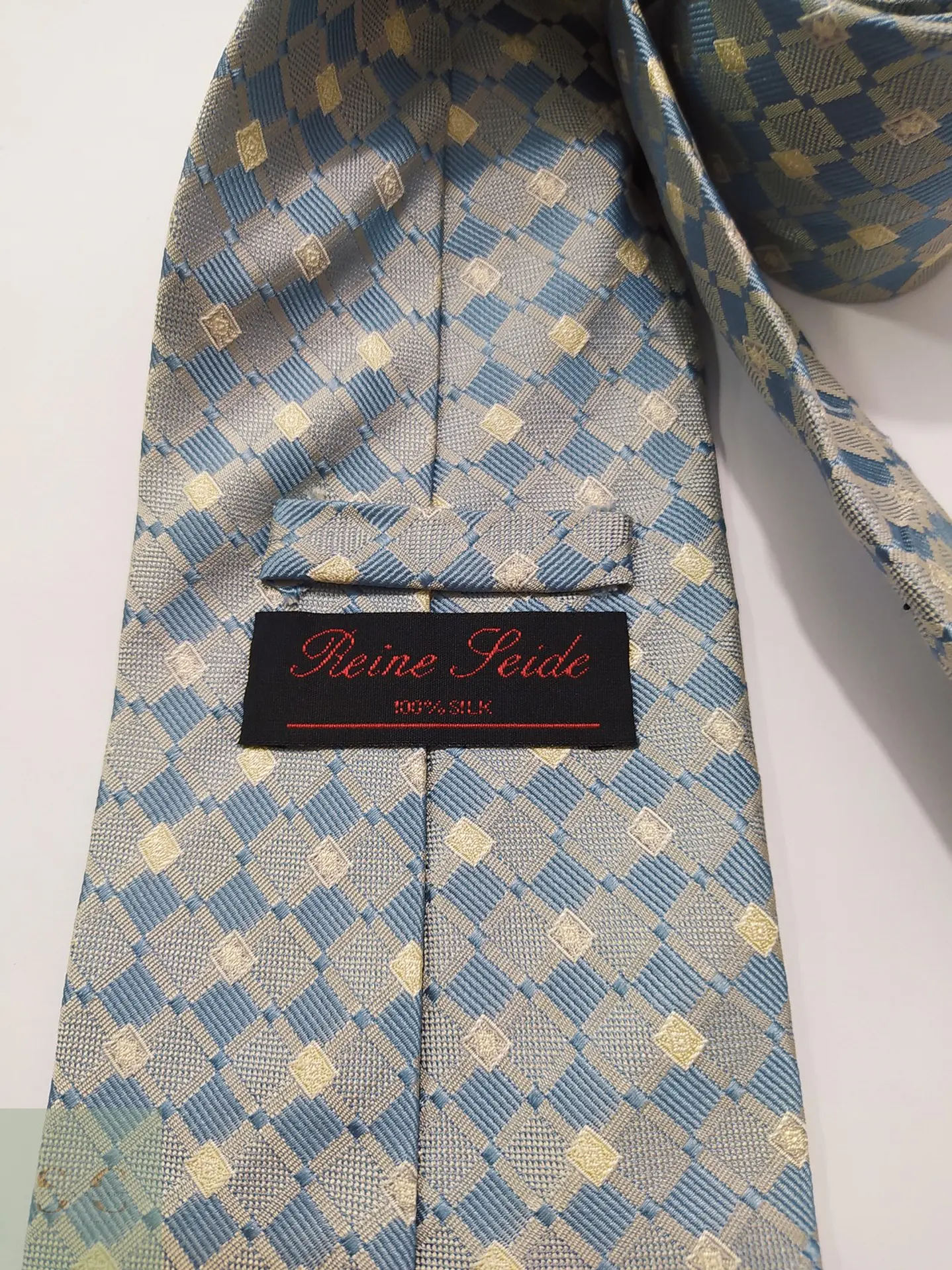 Corbata de Seda Jacquard a Cuadros Geométricos Azul y Beige Reine Seide 3