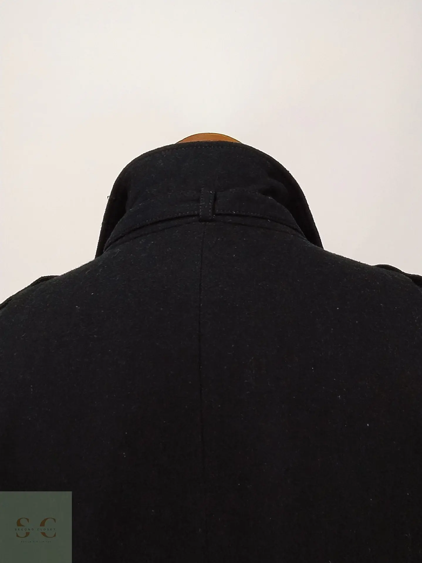 Abrigo Corto Estilo Militar con Cuello Ajustable Sean John Talla L 8