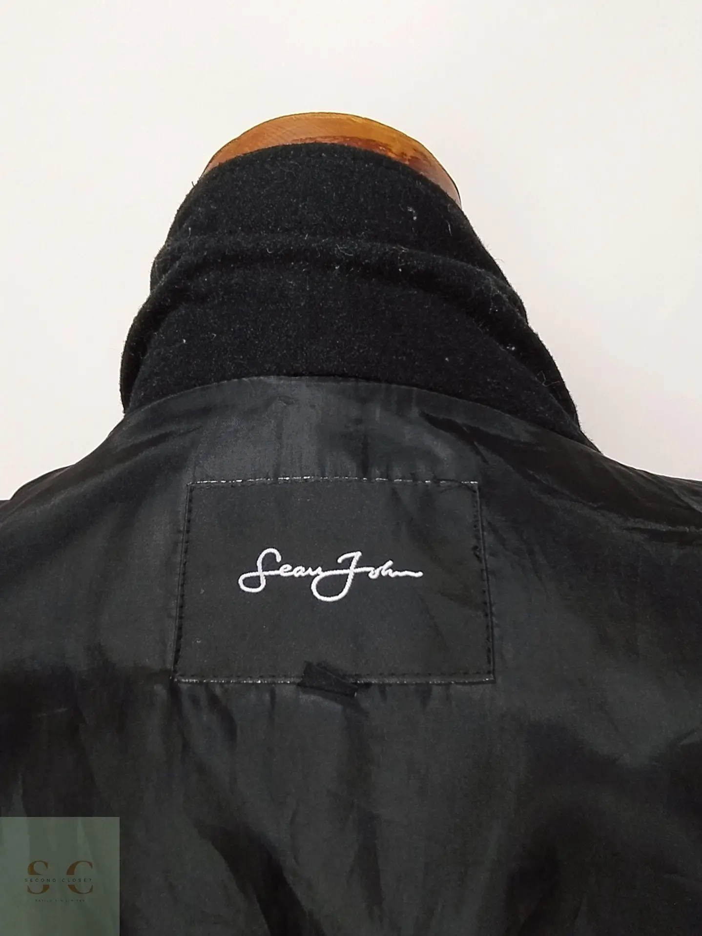 Abrigo Corto Estilo Militar con Cuello Ajustable Sean John Talla L 9