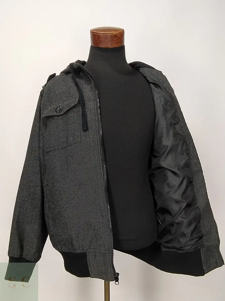 Chaqueta Bomber con Capucha en Tejido Espiga YAGO Talla L 5