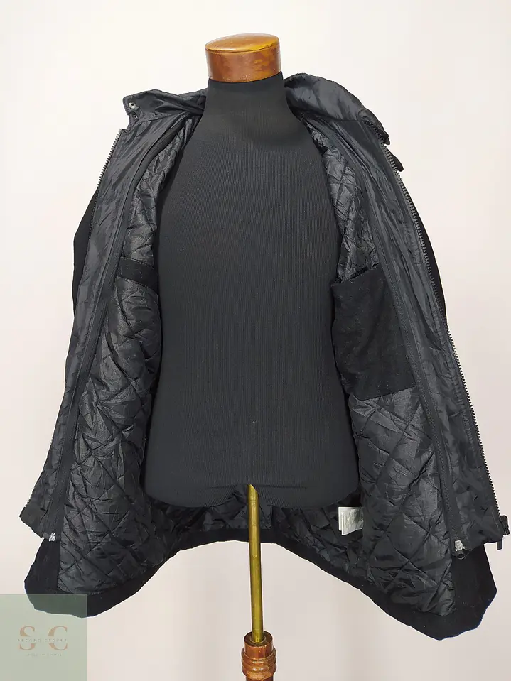 Abrigo Corto Negro con Pechera Interna y Forro Acolchado Tom Tompson Talla 45 6