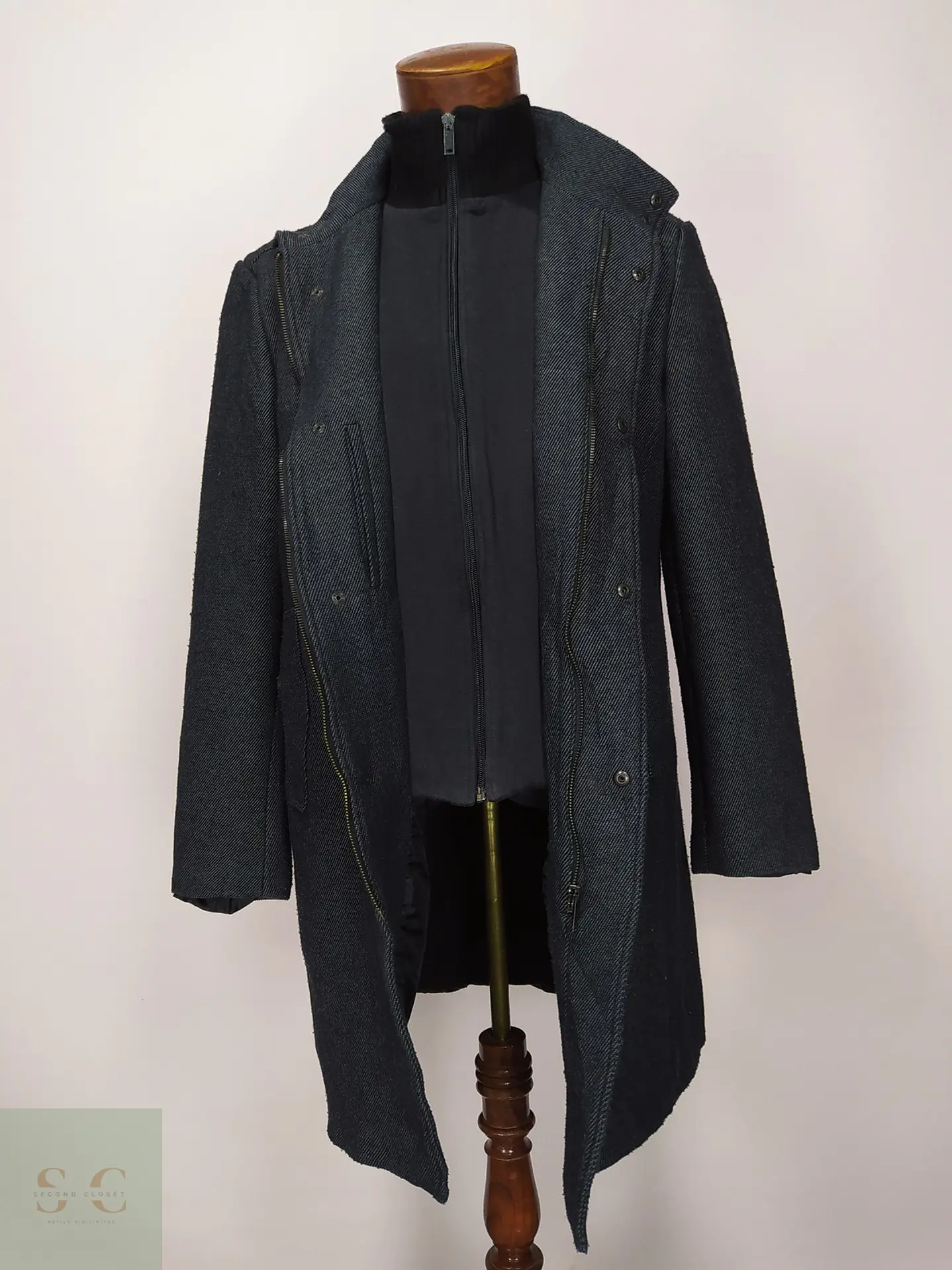 Abrigo Largo Plomo Estructurado con Cuello Alto Zara Talla SM 6