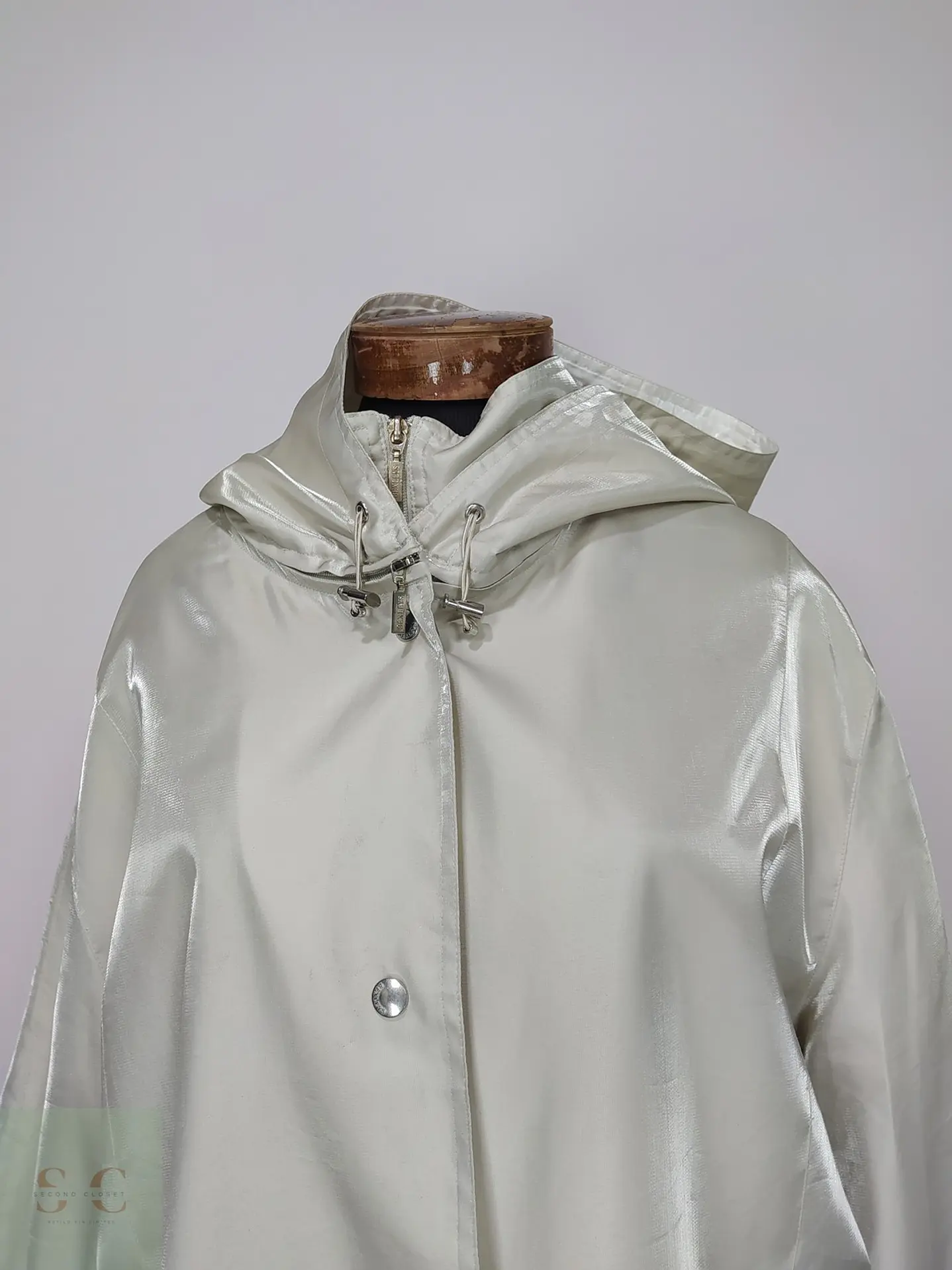 Trench Impermeable Blanco Perla Satinado con Capucha Thea Talla 2XL 4