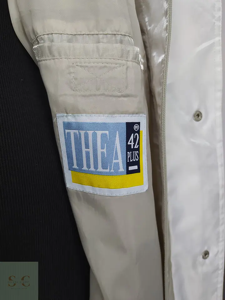 Trench Impermeable Blanco Perla Satinado con Capucha Thea Talla 2XL 8