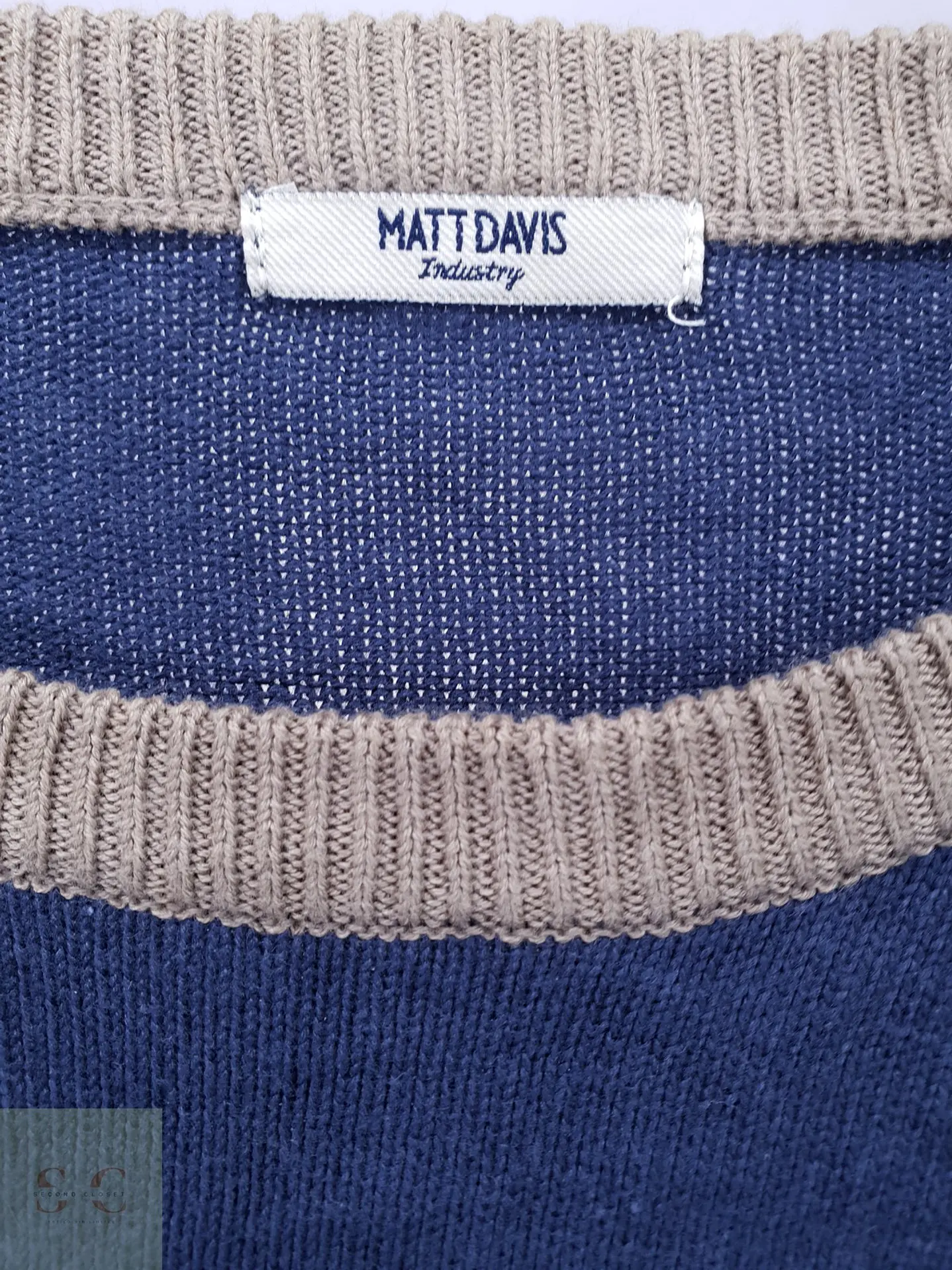 Suéter Bicolor Cuello Redondo con Coderas Matt Davis Industry Talla S 3