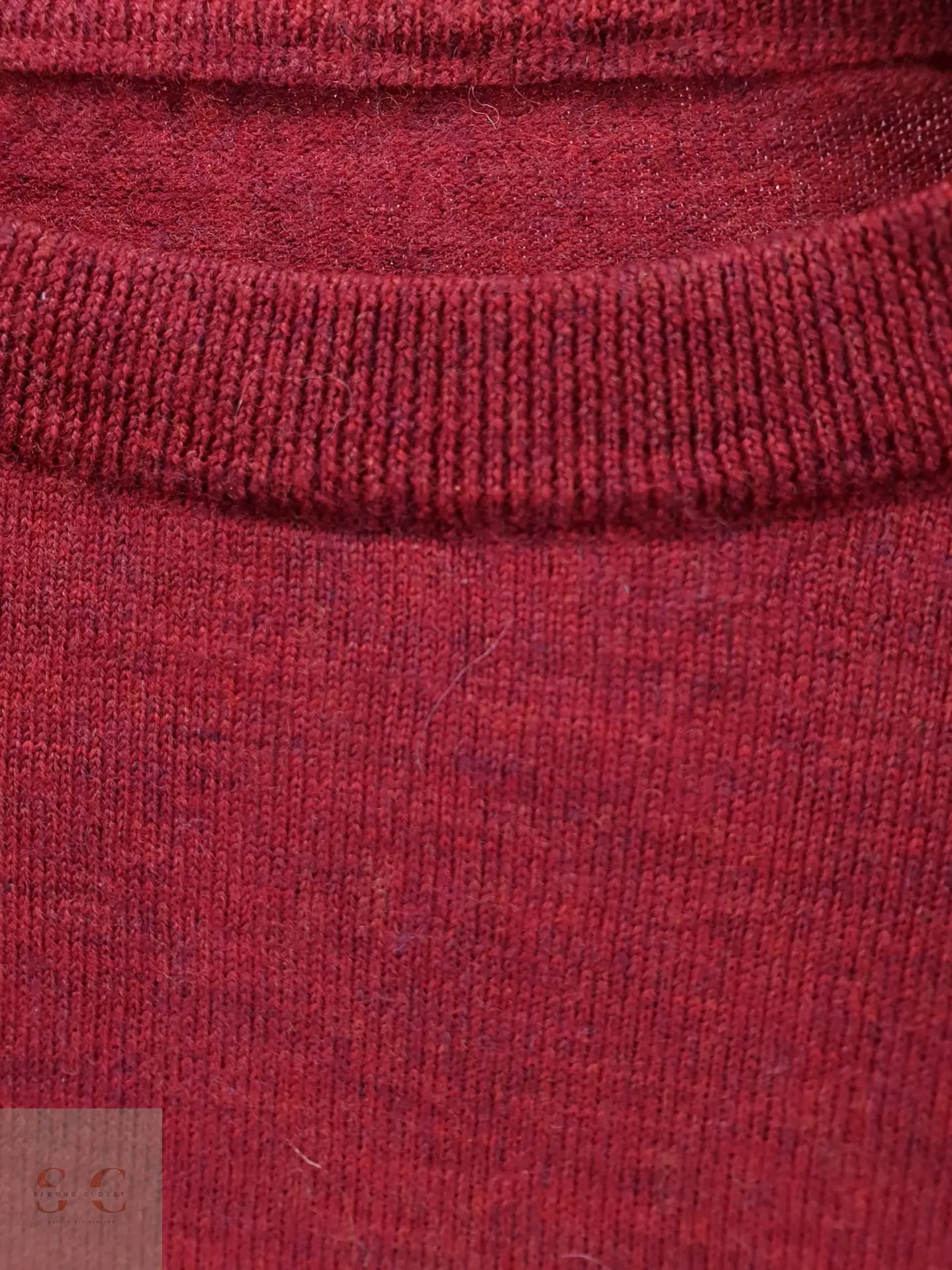 Suéter de Pura Lana Merino Extra Fina Cuello Redondo Burdeos Talla LXL 3
