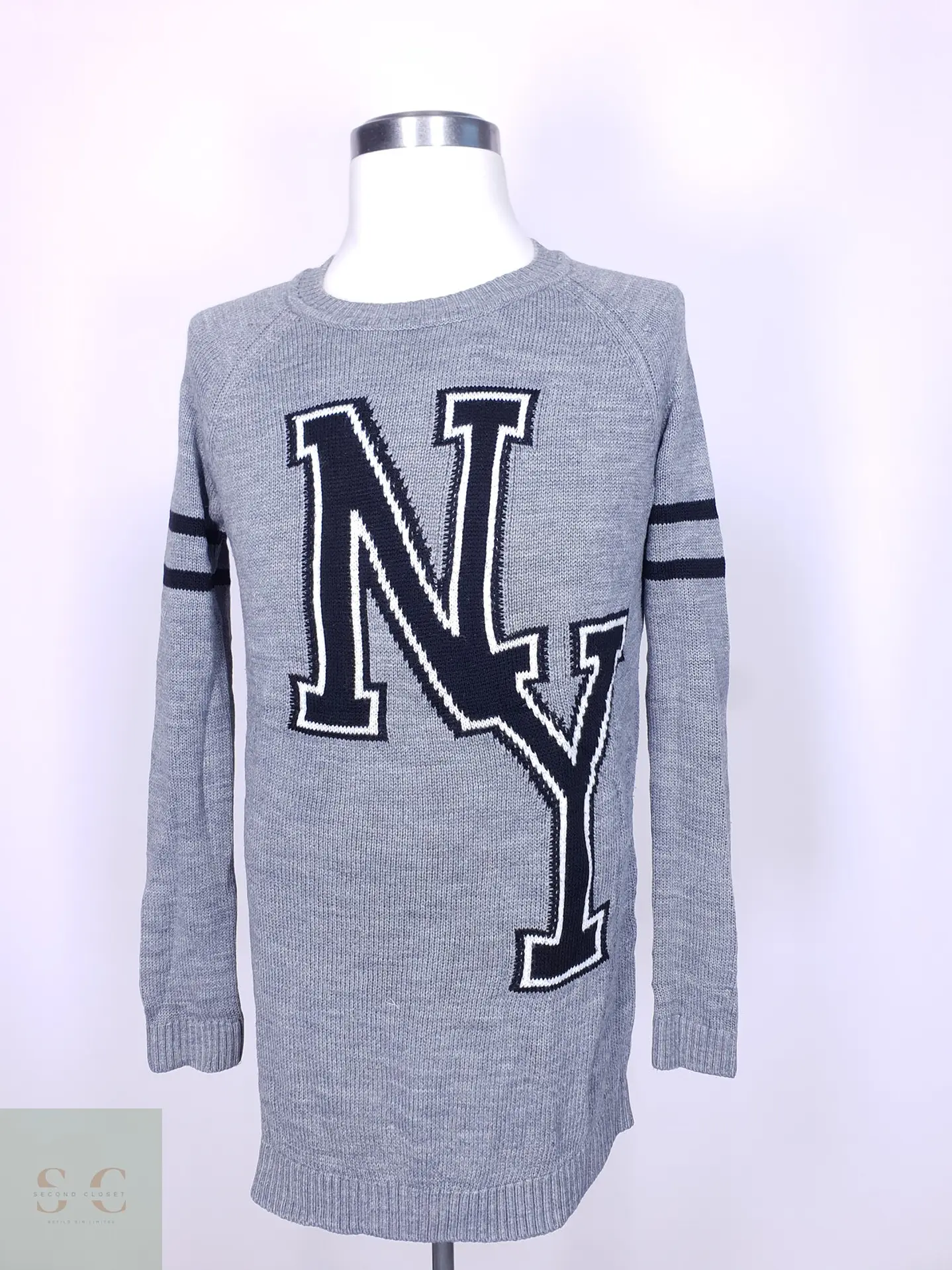 Suéter Largo Gris Estilo Varsity NY Tezenis Talla L 2