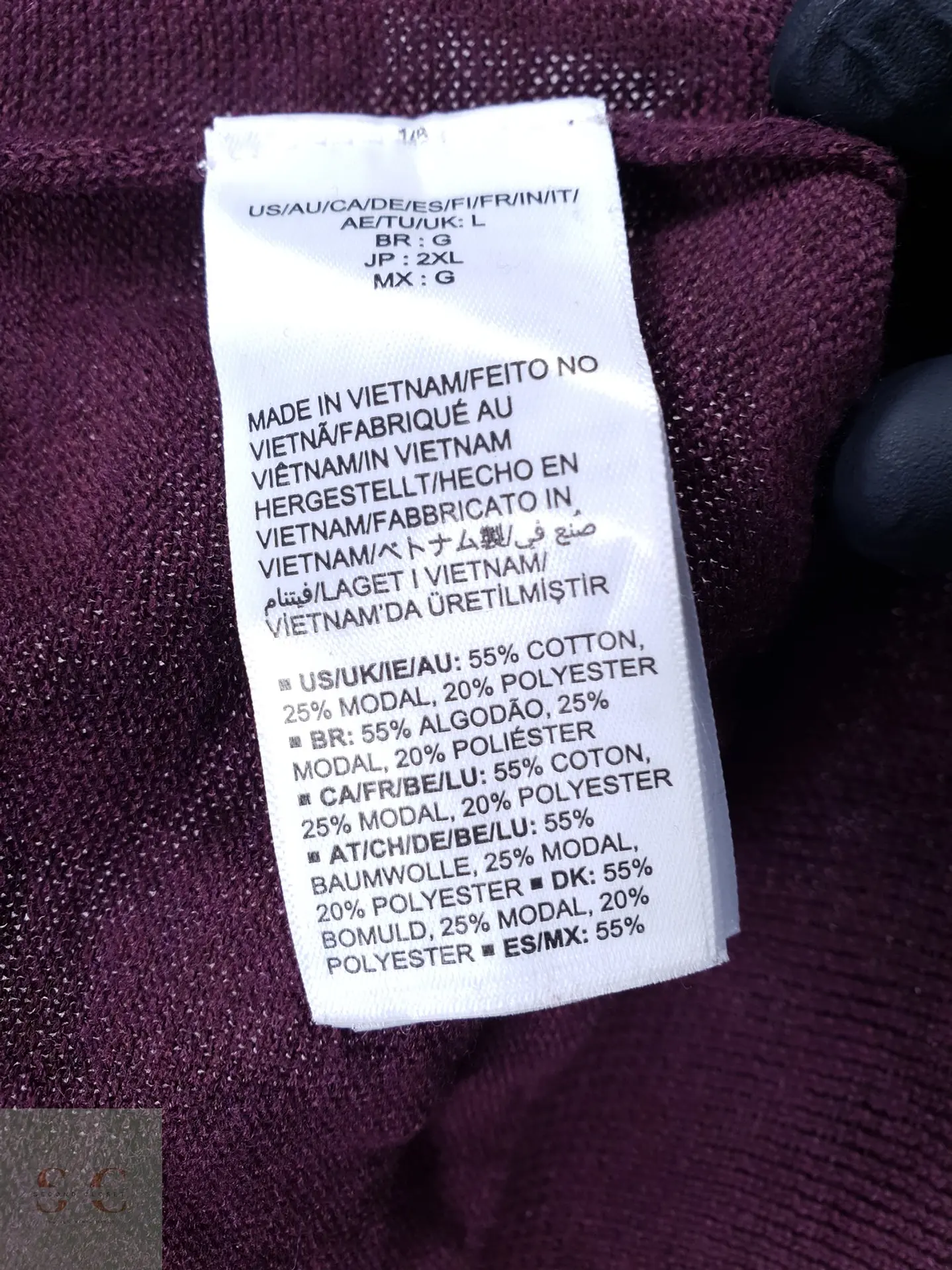 Suéter Liviano Cuello Redondo Burdeos Amazon Essentials Talla SM 4