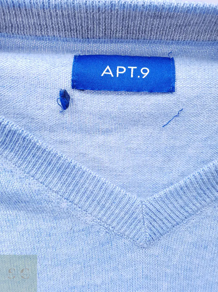 Suéter de Lana Merino y Cuello en V Apt.9 Celeste Talla S 3